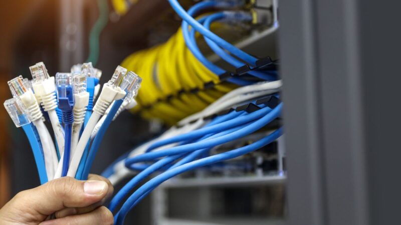 Ethernet crossover cable