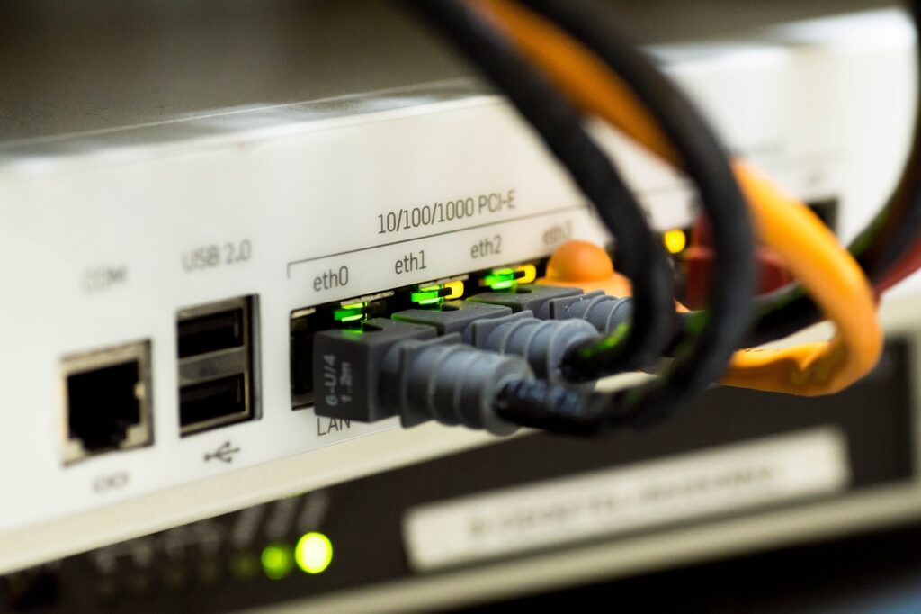 Cat5e vs Cat6: Which Ethernet Cable Should You Use?